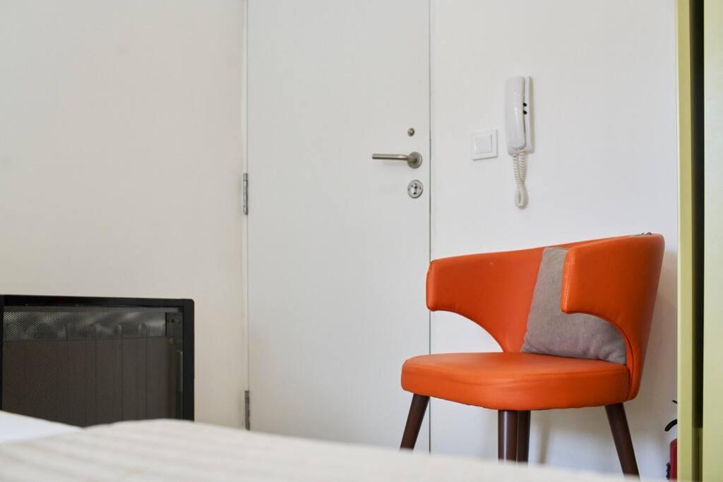 So Simply Ribeira Apartment Porto Luaran gambar