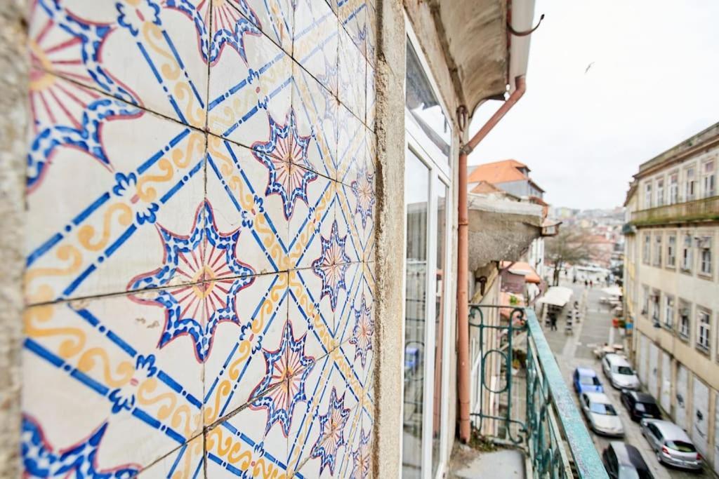 So Simply Ribeira Apartment Porto Luaran gambar