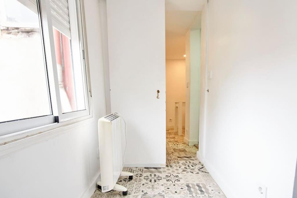 So Simply Ribeira Apartment Porto Luaran gambar